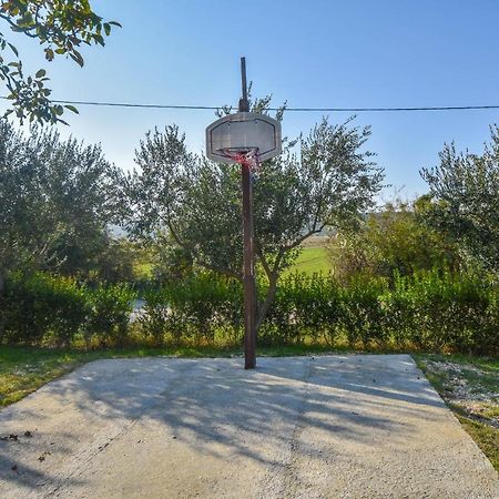 Kuca Za Odmor Lucija Daire Vrana  Dış mekan fotoğraf