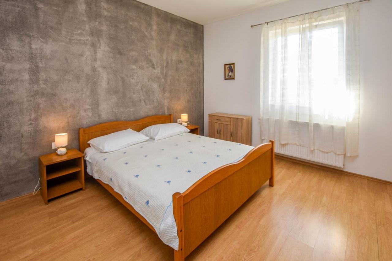 Kuca Za Odmor Lucija Daire Vrana  Dış mekan fotoğraf