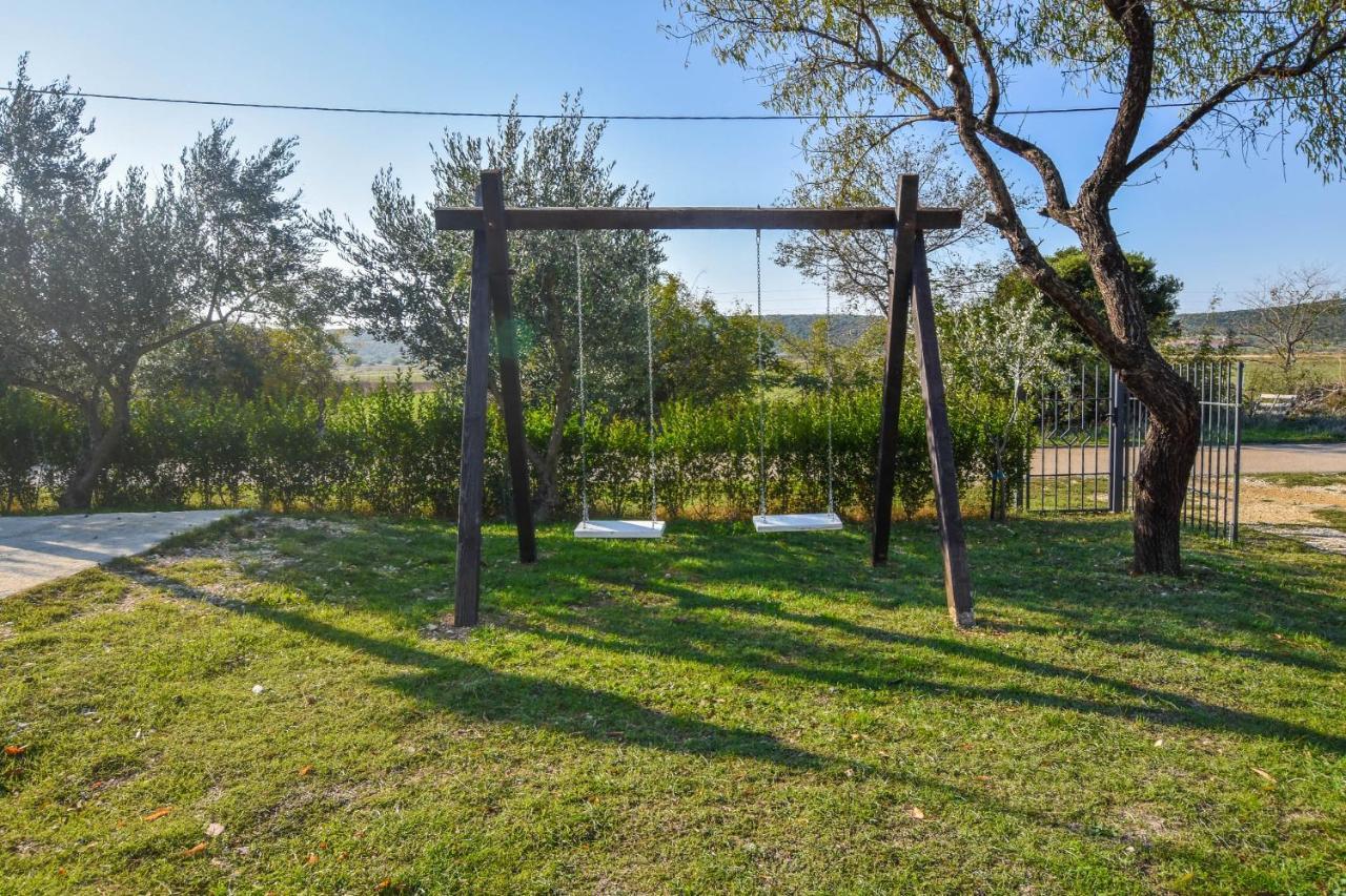 Kuca Za Odmor Lucija Daire Vrana  Dış mekan fotoğraf